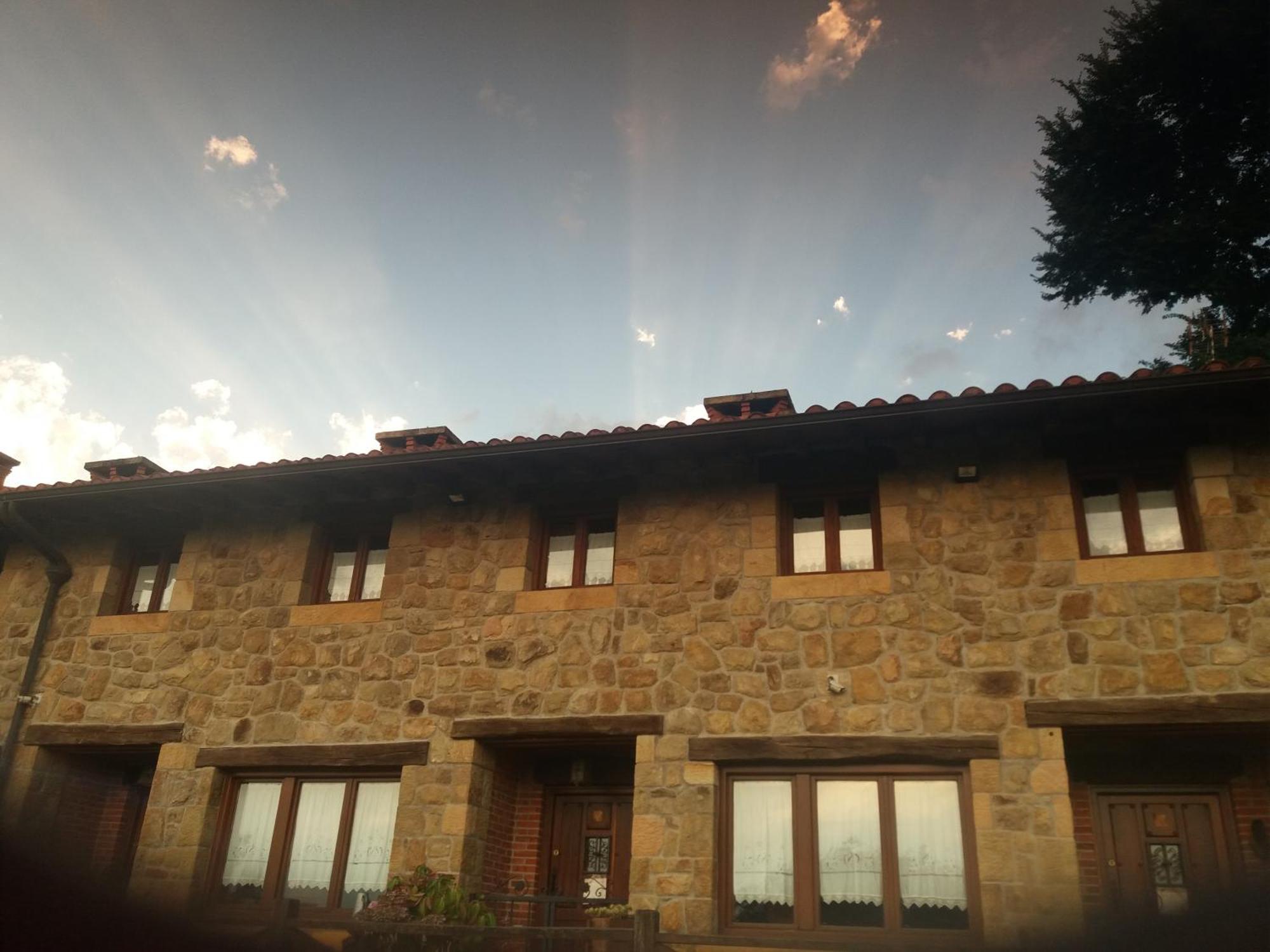 San Bartolomé de Meruelo Fuente De Gueeloゲストハウス エクステリア 写真